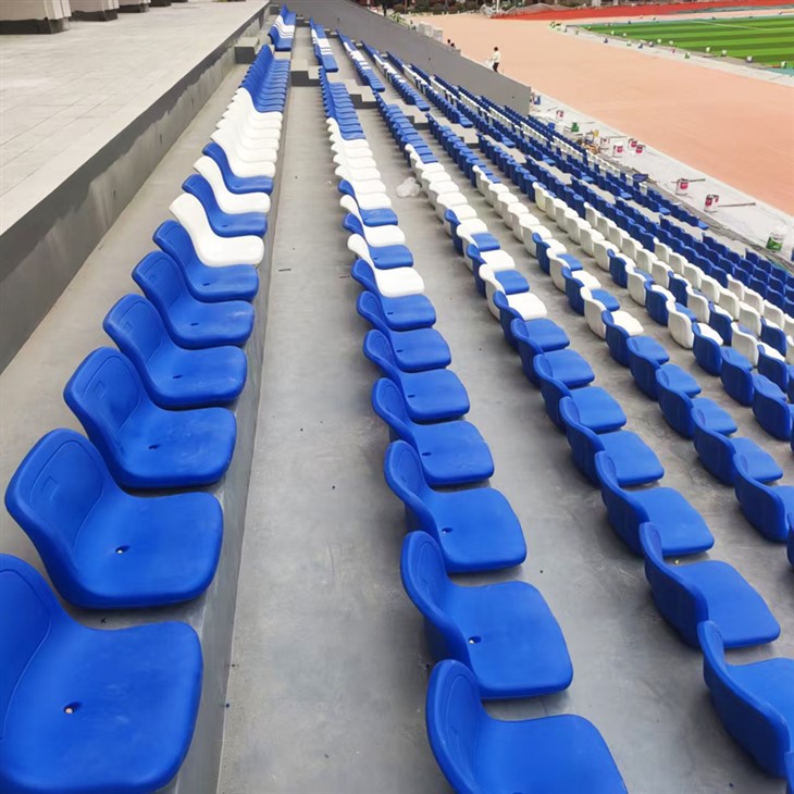 Pevná tribuna pro diváky